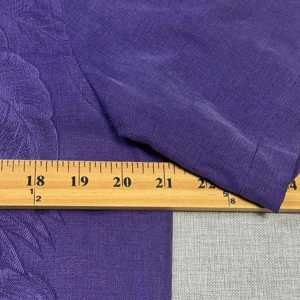 Tommy Bahama Button-Up Shirt Mens M Purple Floral Silk Short Sleeve Relaxed Fit
